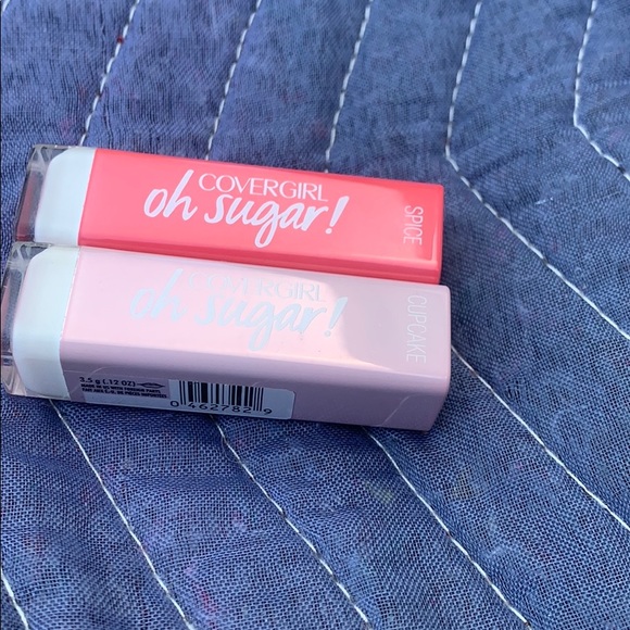 2 Oh Sugar! Covergirl Spice & Cupcake Lipstick - Picture 2 of 5
